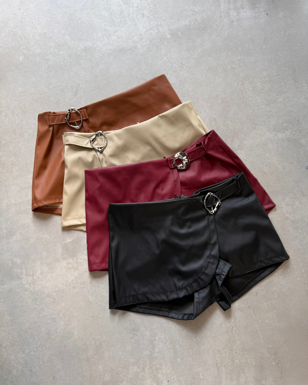 Short Pollera Aldi - Bombay