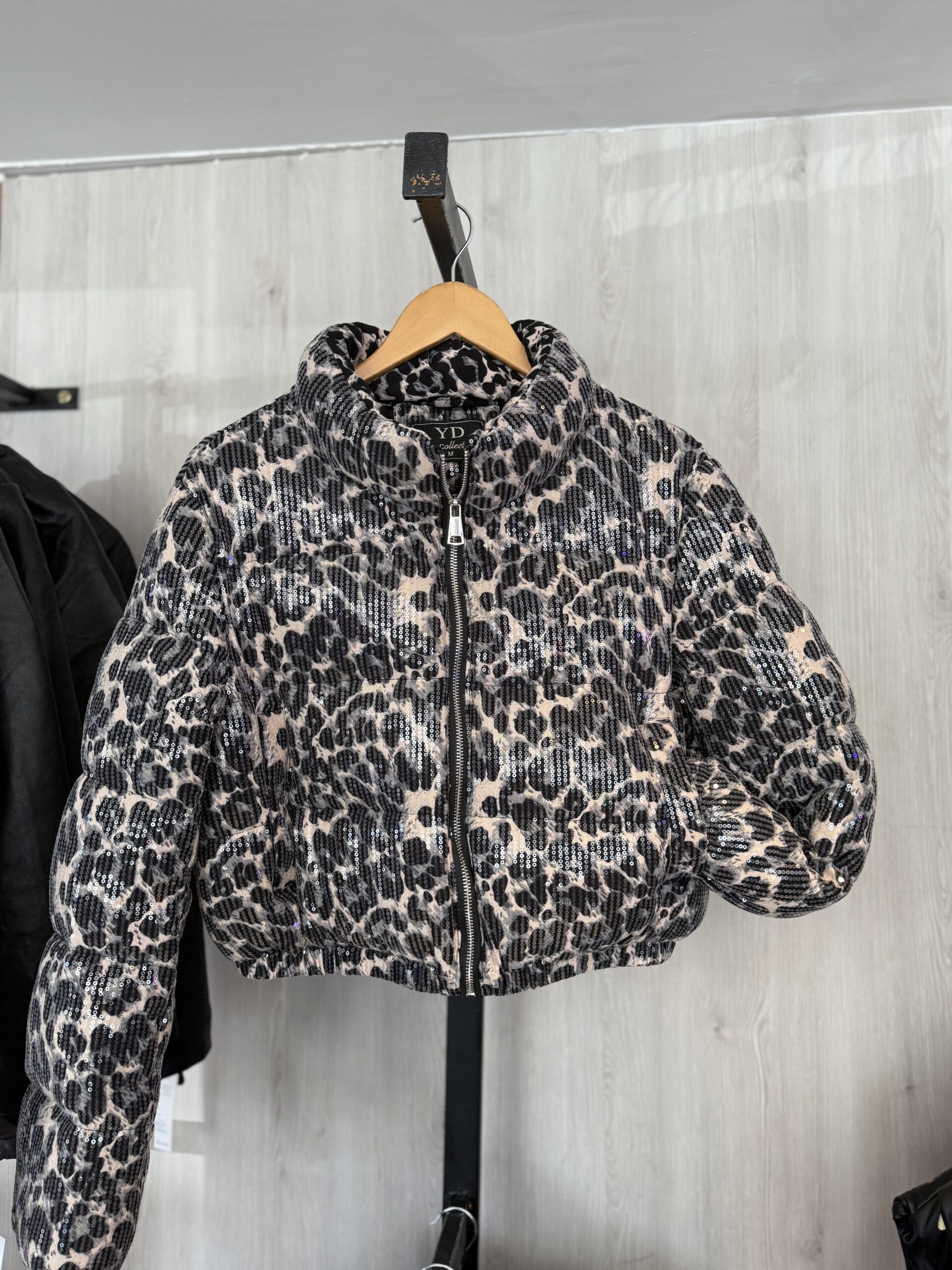 Puffer Lentejuela Print - Bombay