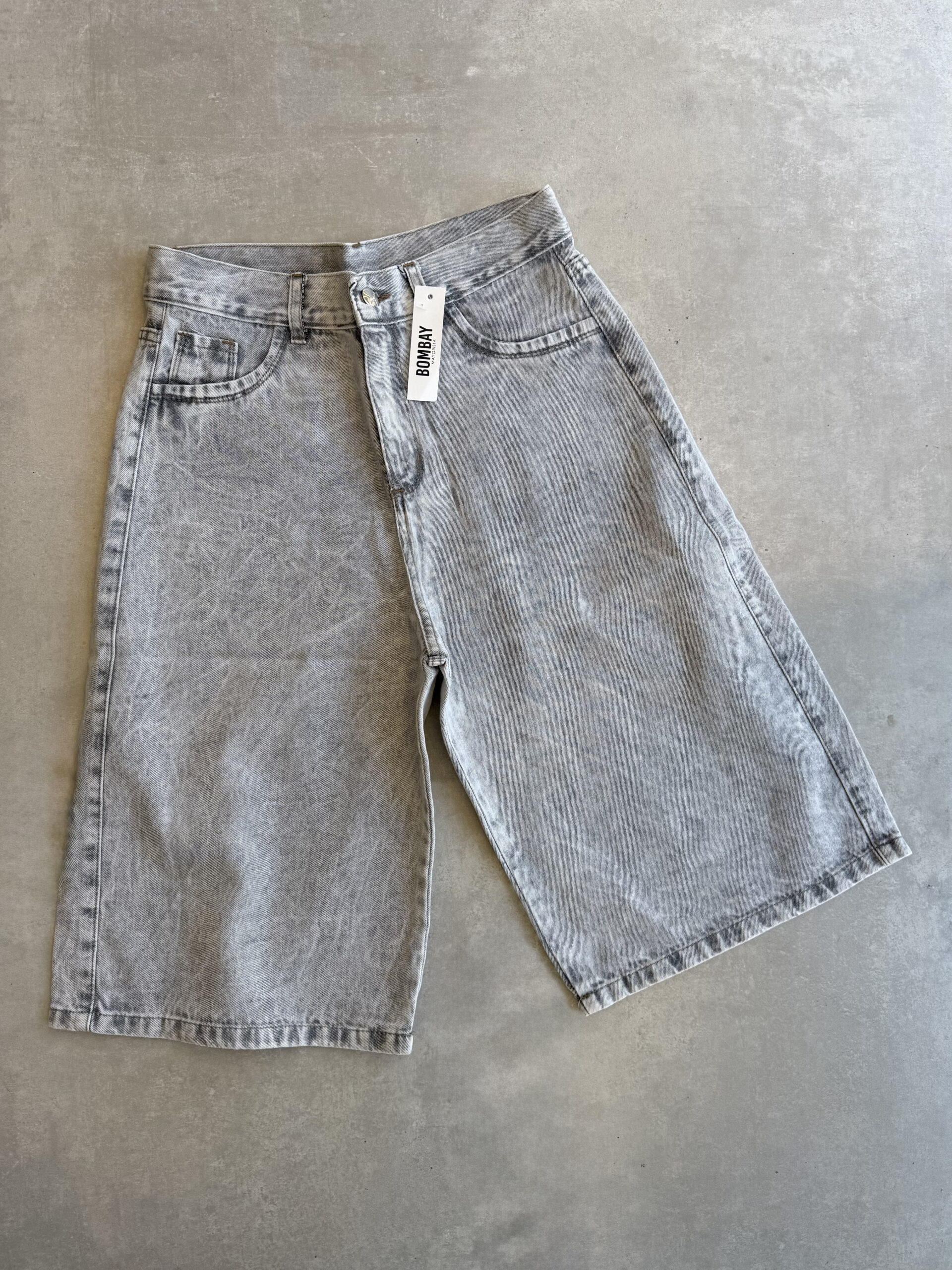 Bermuda Larga Gris - Bombay