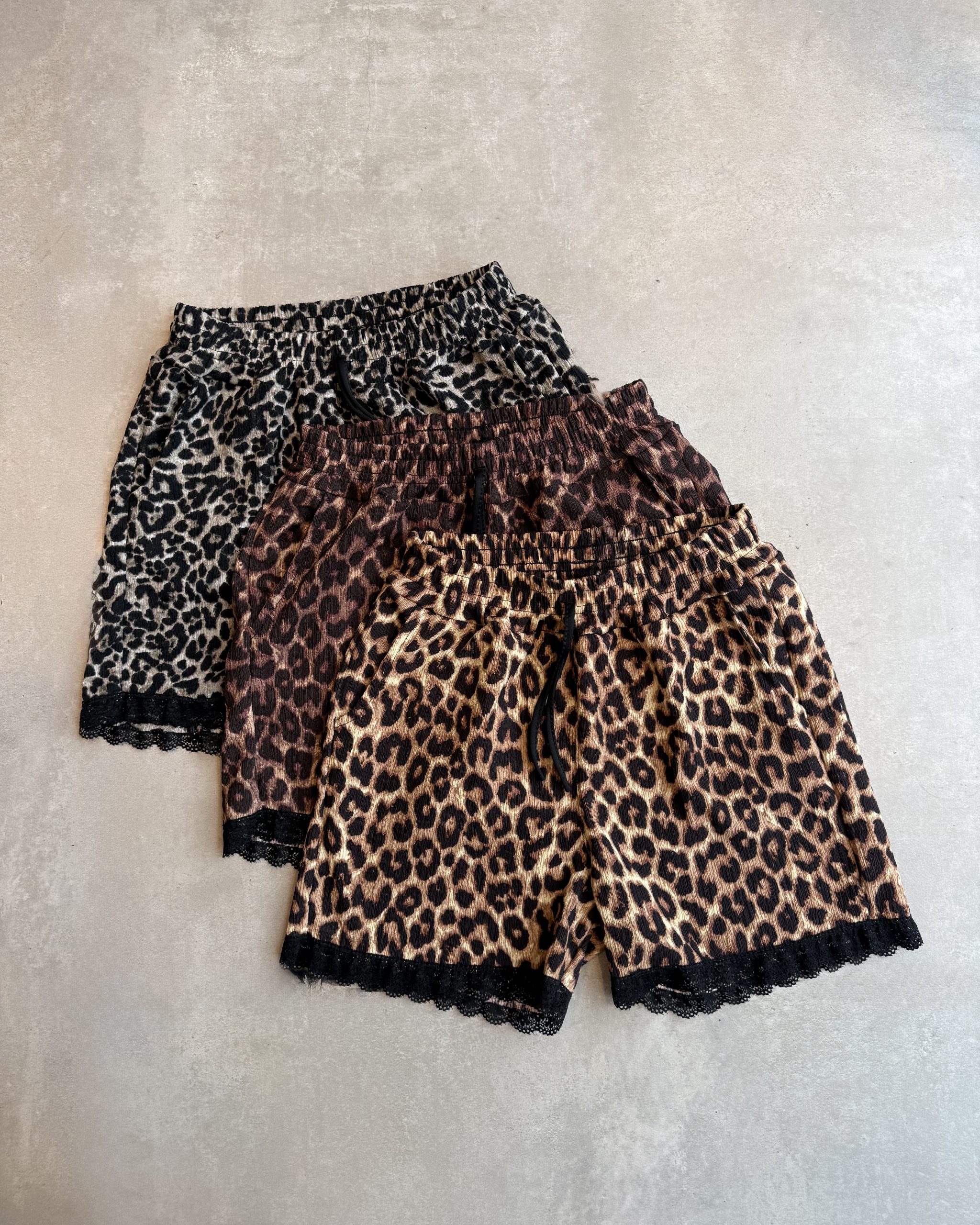 Short Print con Puntillas