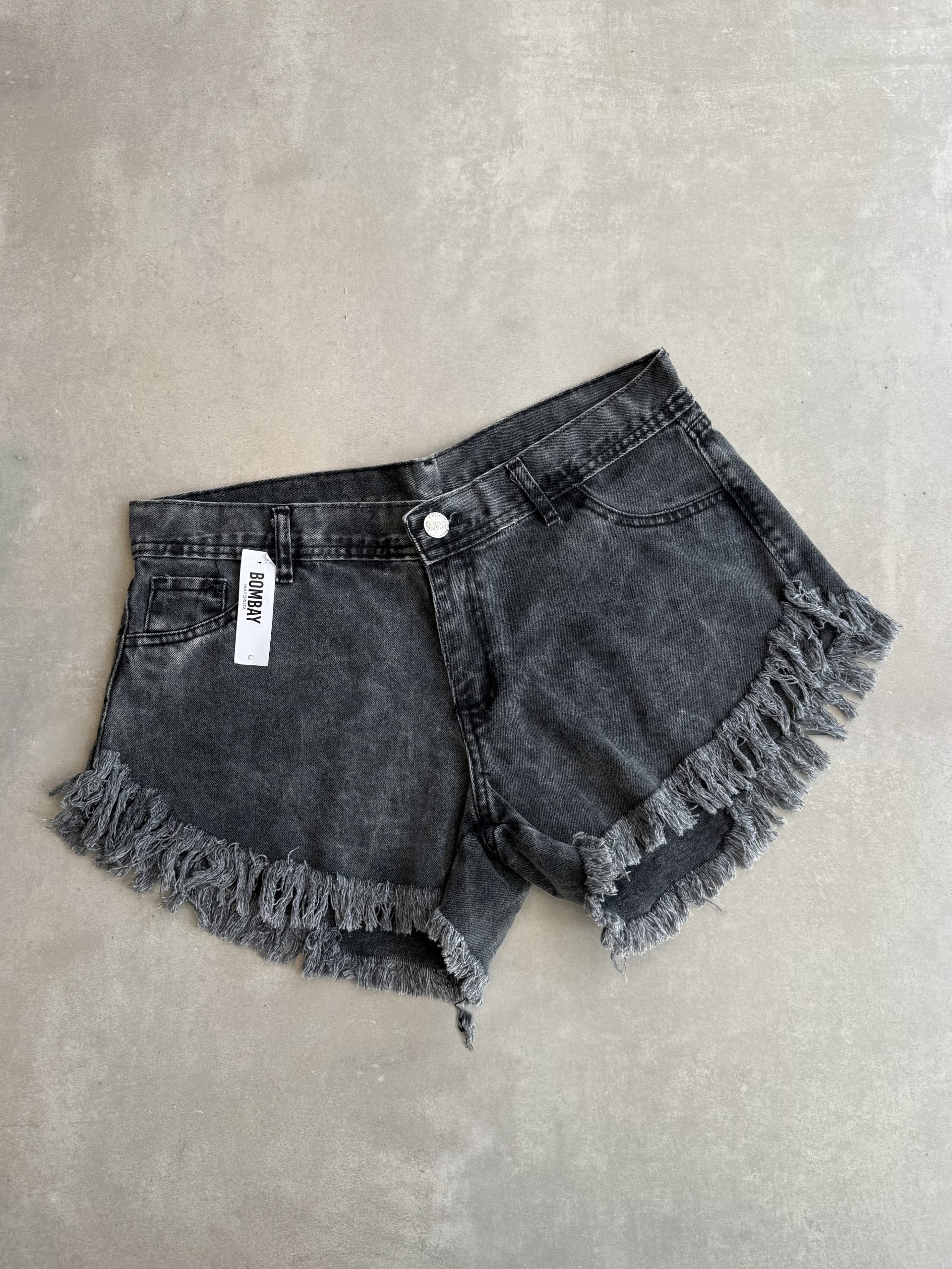Alternative view of Short Wear